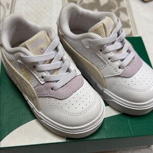 Puma Kids White and Light Pink Sneakers